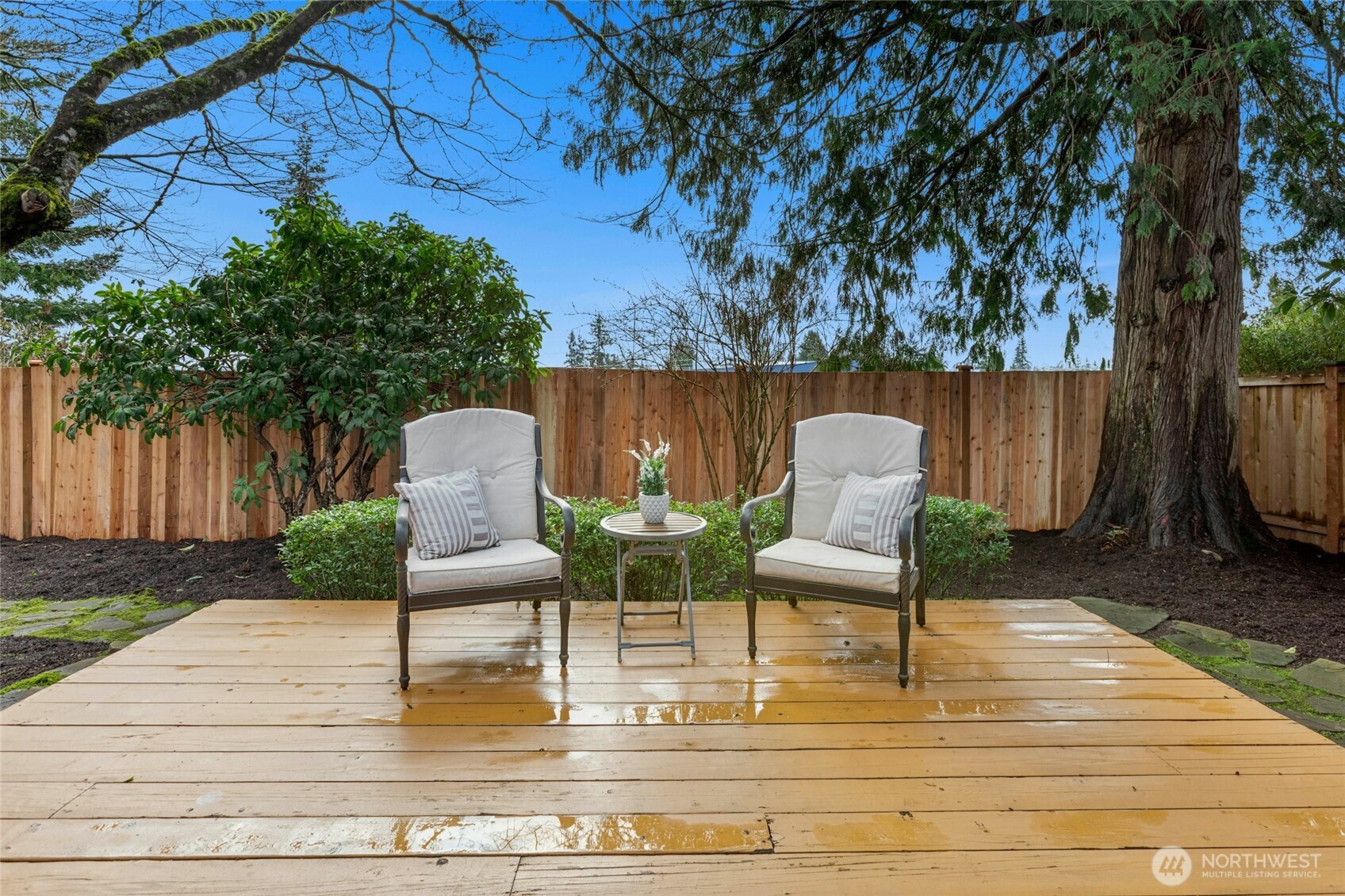 10535 Northeast 196th Street Bothell, WA 98011 - Photo 18 of 38