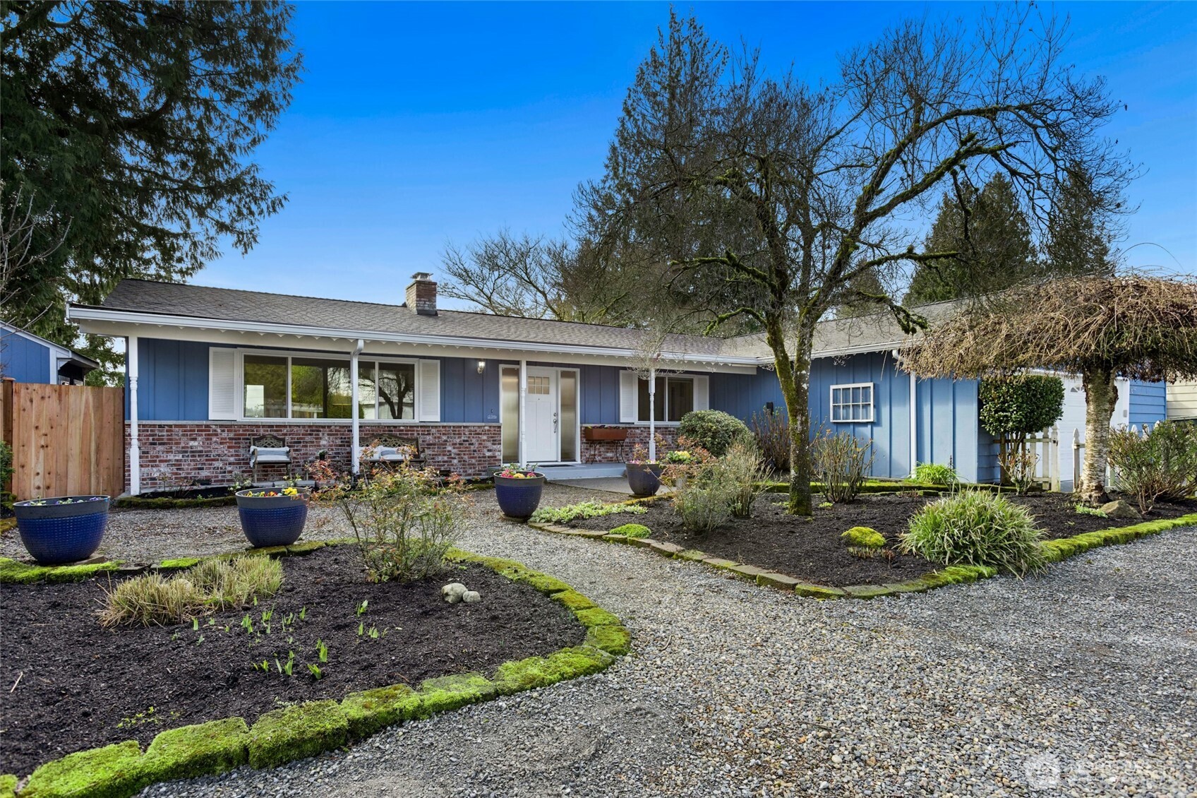 10535 Northeast 196th Street Bothell, WA 98011 - Photo 4 of 38