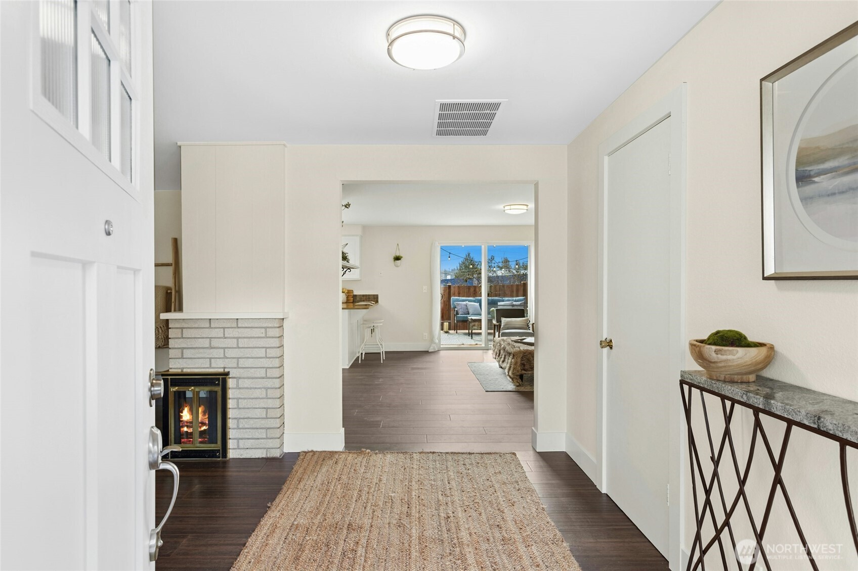 10535 Northeast 196th Street Bothell, WA 98011 - Photo 5 of 38