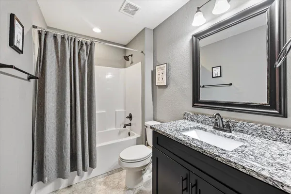 $2,970 | 5424 Maverick Lane, Gulf Breeze, FL 32563