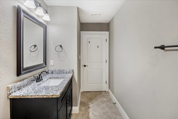 $2,970 | 5424 Maverick Lane, Gulf Breeze, FL 32563