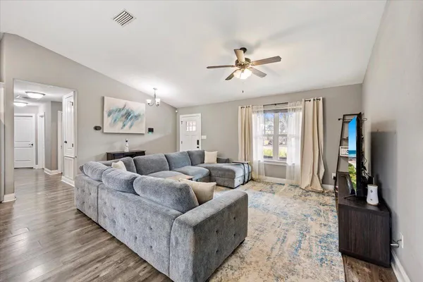 $2,970 | 5424 Maverick Lane, Gulf Breeze, FL 32563