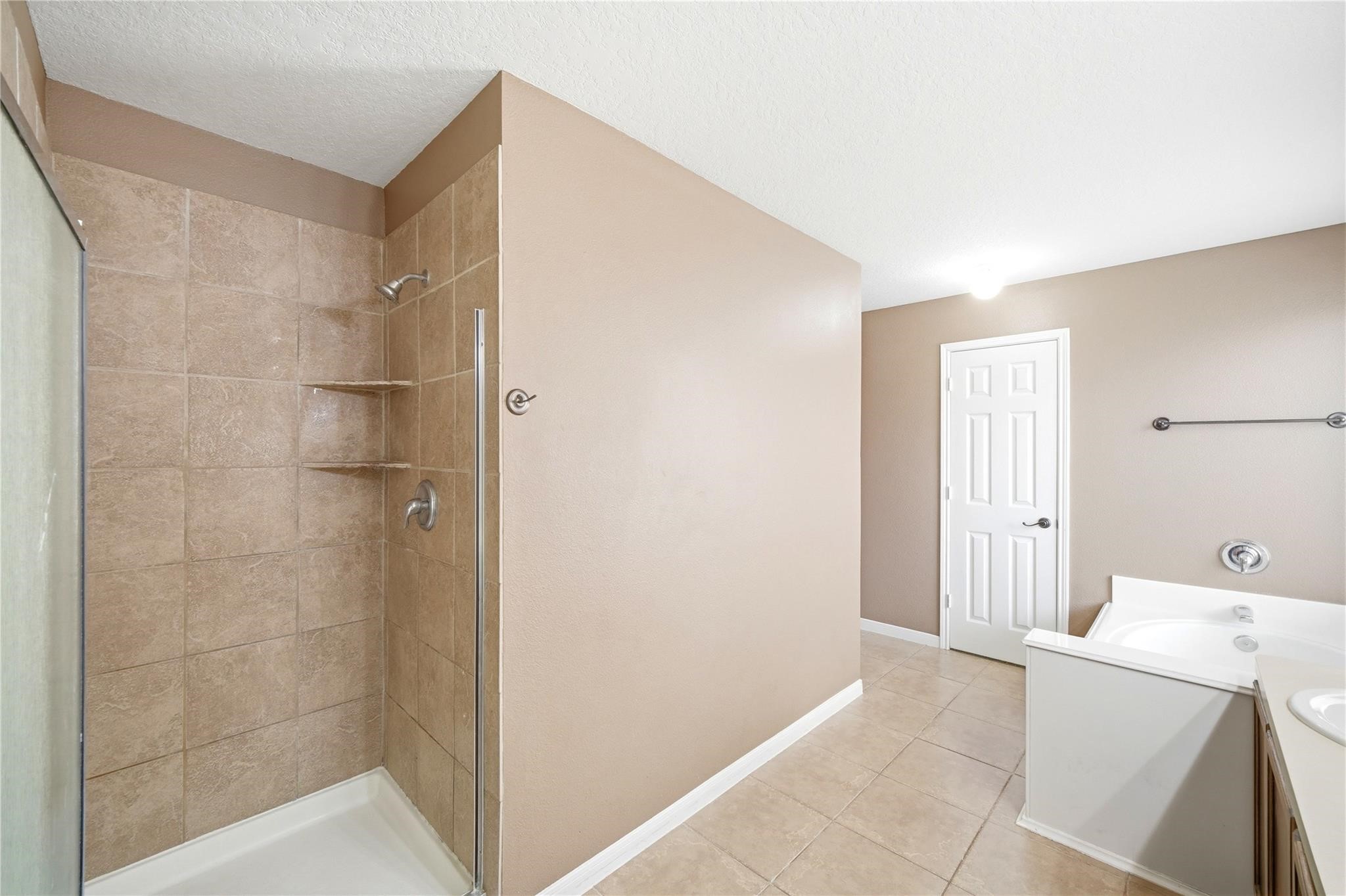 727 Cypresswood Ridge Spring, TX 77373 - Photo 17 of 32 Gallery Image 17