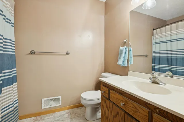 $254,900 | 4202 Sylvia Lane South, Shoreview, MN 55126