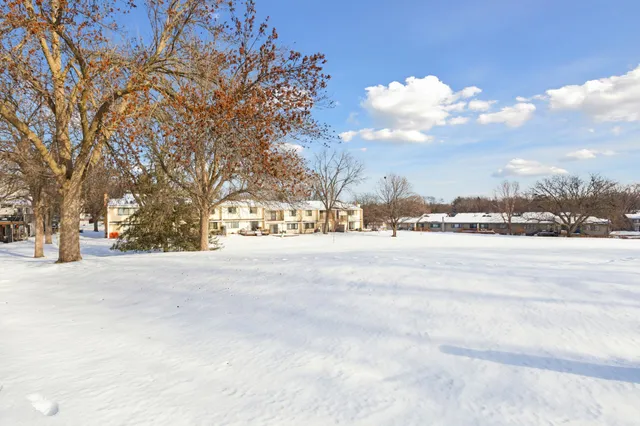 $254,900 | 4202 Sylvia Lane South, Shoreview, MN 55126