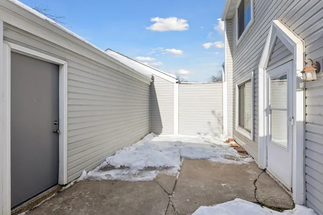 $254,900 | 4202 Sylvia Lane South, Shoreview, MN 55126