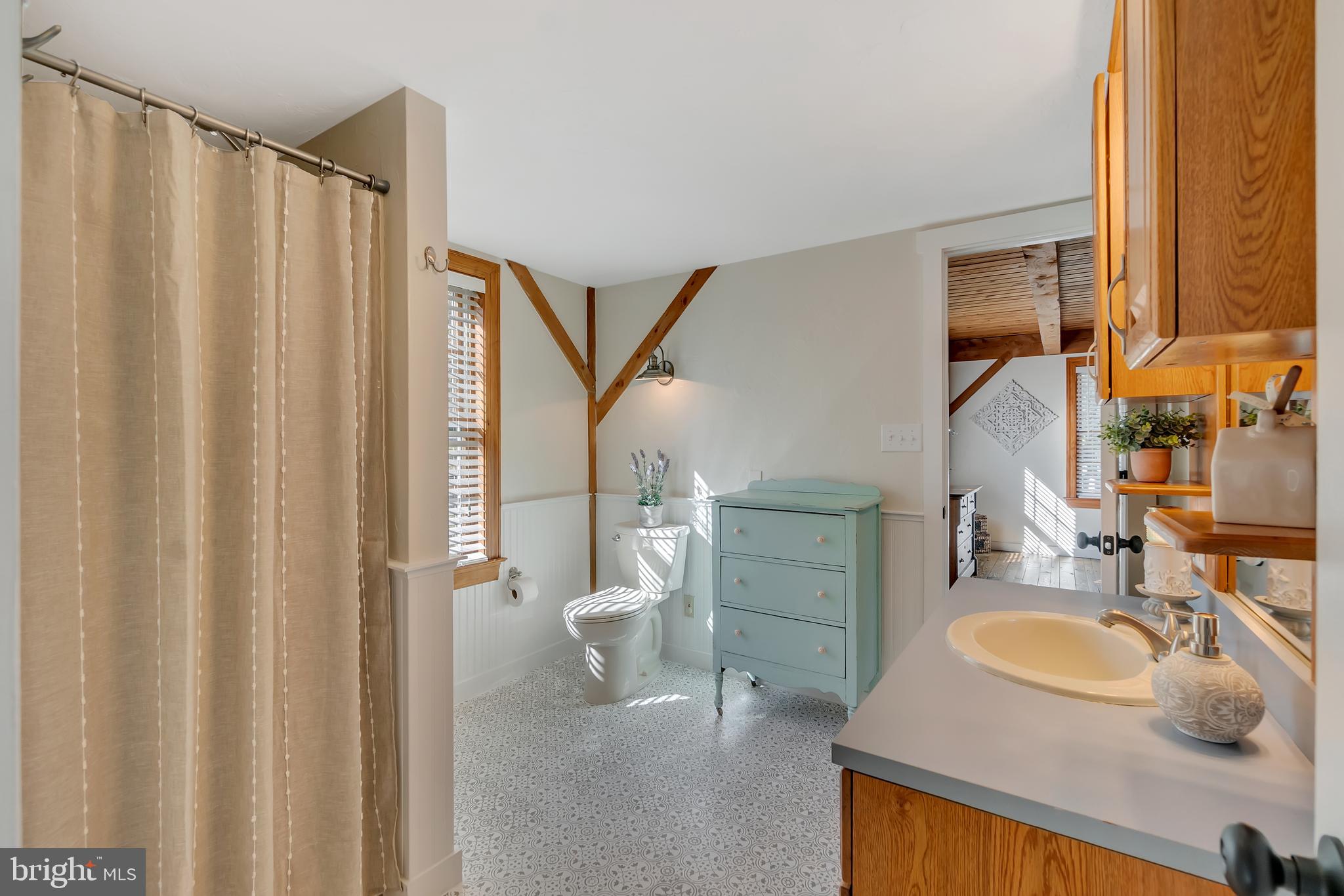 4850 Millers Station Road Hampstead, MD 21074 - Photo 28 of 53 First Floor Bathroom