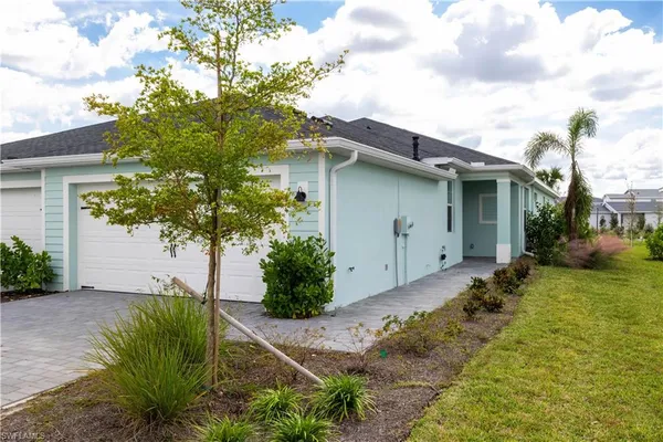 $2,100 | 17849 Woodland Court, Punta Gorda, FL 33982