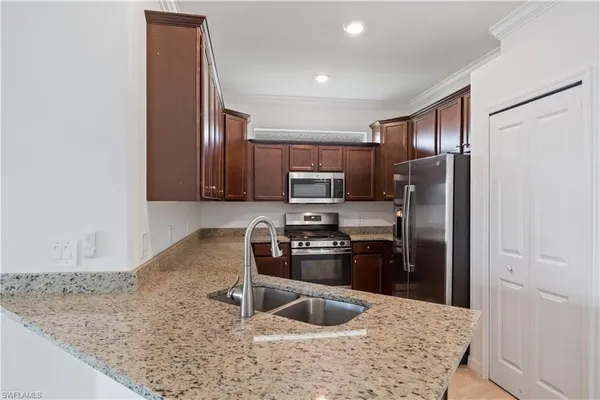 $2,100 | 17849 Woodland Court, Punta Gorda, FL 33982