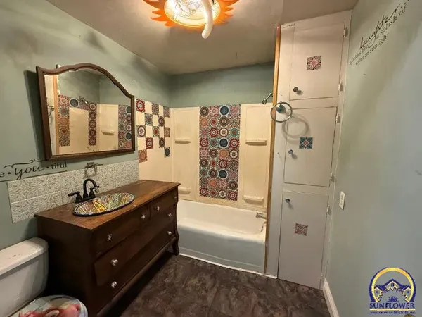 $120,000 | 715 Shawnee Street, Hiawatha, KS 66434