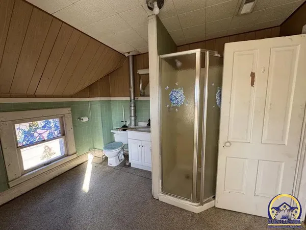 $120,000 | 715 Shawnee Street, Hiawatha, KS 66434