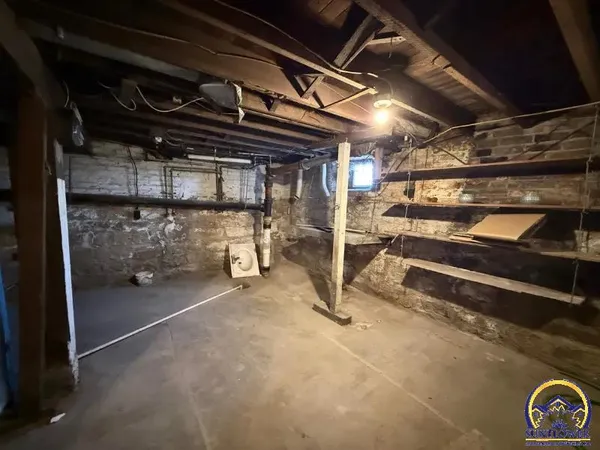 $120,000 | 715 Shawnee Street, Hiawatha, KS 66434