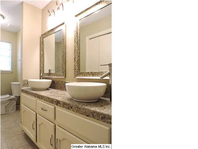 928 Rustic Drive Birmingham, AL 35214 - Photo 12 of 23
