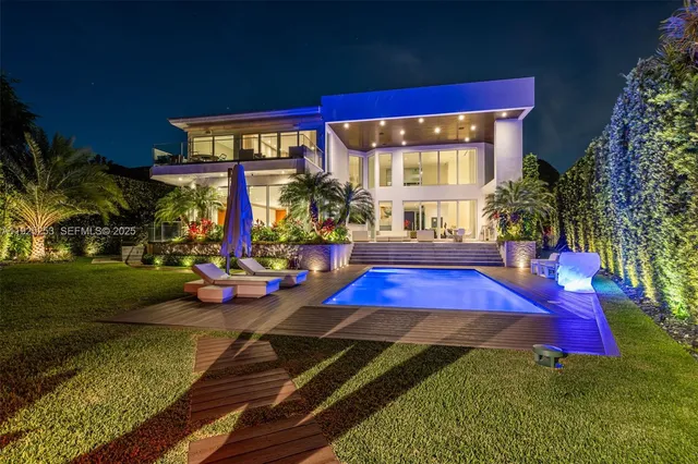 $60,000 | 420 Island Drive, Key Biscayne, FL 33149