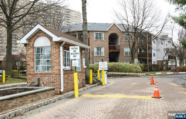 $499,999 | 1478 Westgate Drive, Fort Lee, NJ 07024