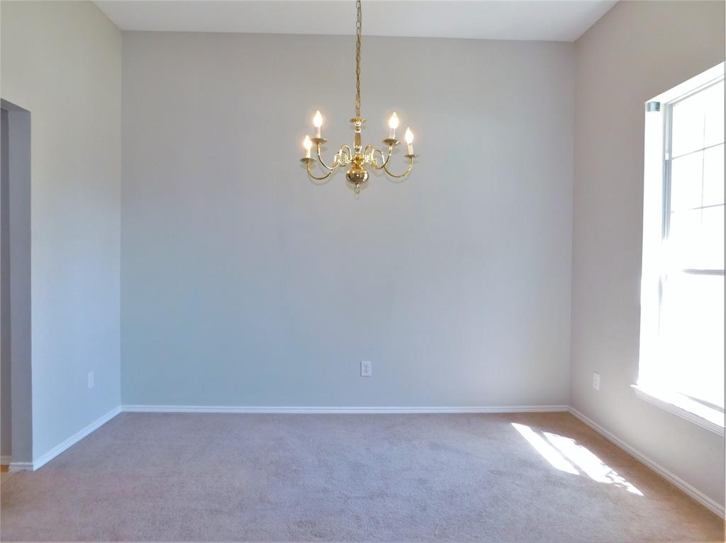 3721 Calvert Lane Denton, TX 76208 - Photo 5 of 27