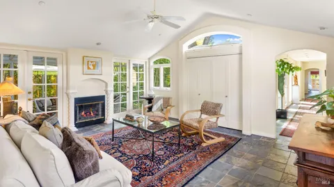 $1,425,000 | 637 5th Street East, Sonoma, CA 95476