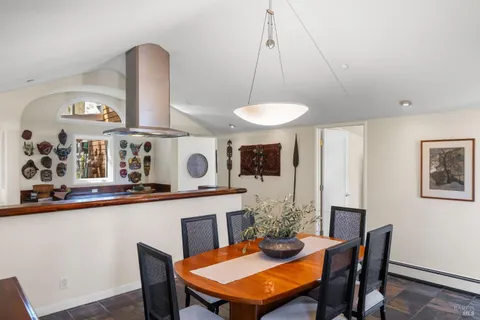 $1,425,000 | 637 5th Street East, Sonoma, CA 95476