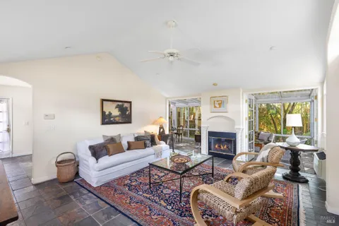 $1,425,000 | 637 5th Street East, Sonoma, CA 95476