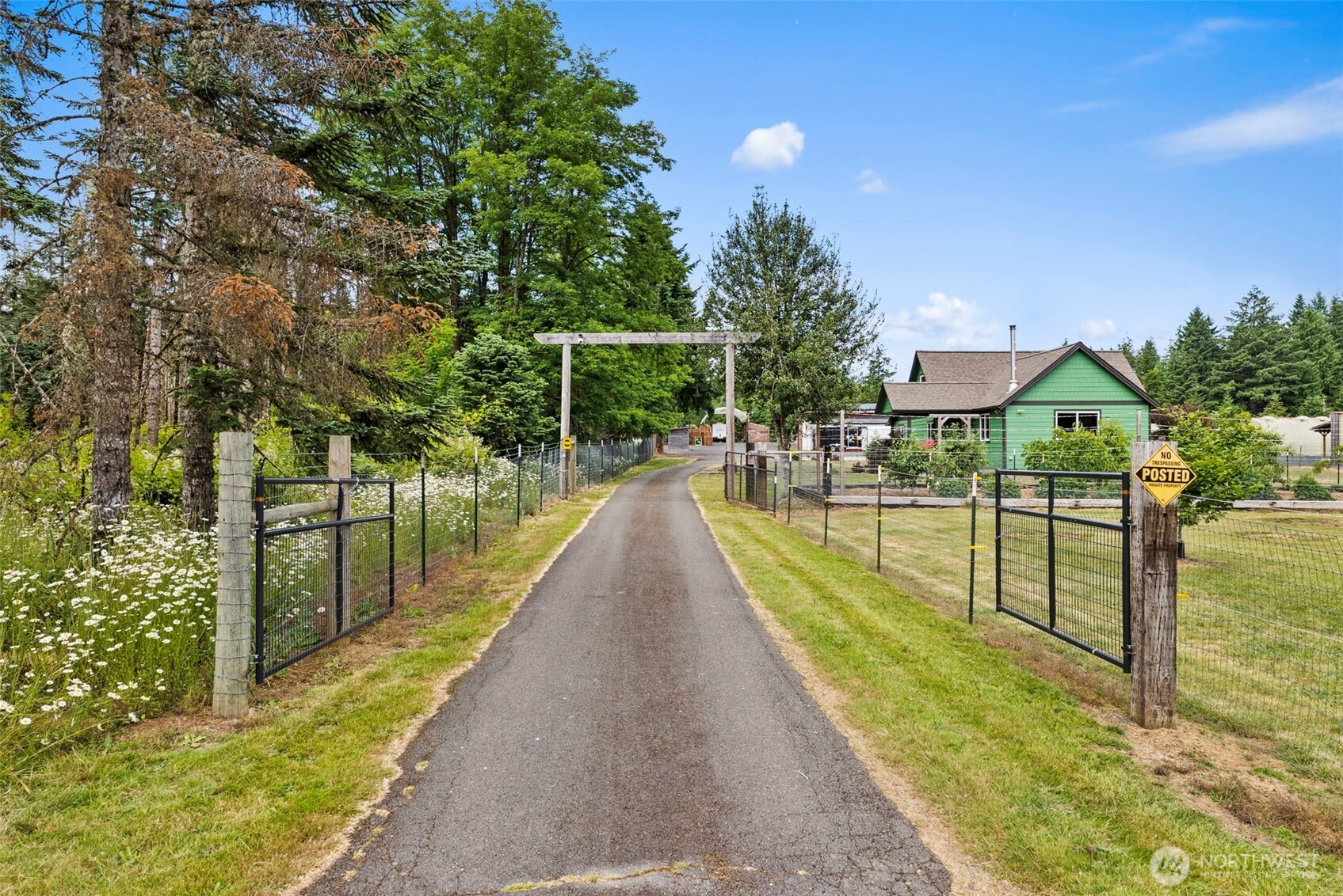1241 Koontz Road Chehalis, WA 98532 - Photo 12 of 38 a view of swimming pool with chairs