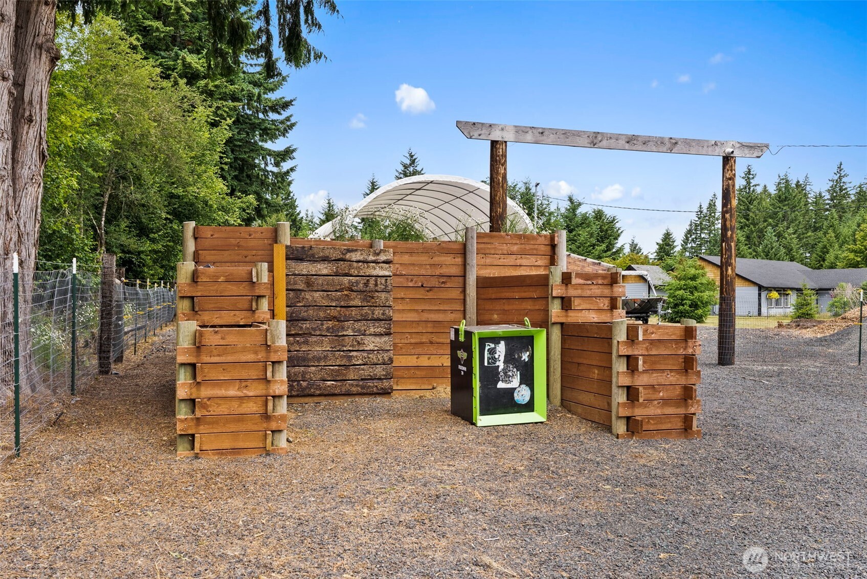 1241 Koontz Road Chehalis, WA 98532 - Photo 10 of 38 a front view of a house with a yard
