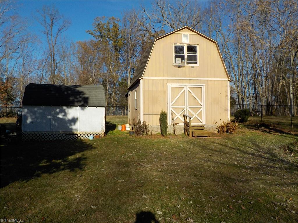 1305 Mizpah Church Road Rural Hall, NC 27045 - Photo 8 of 42 Extra st