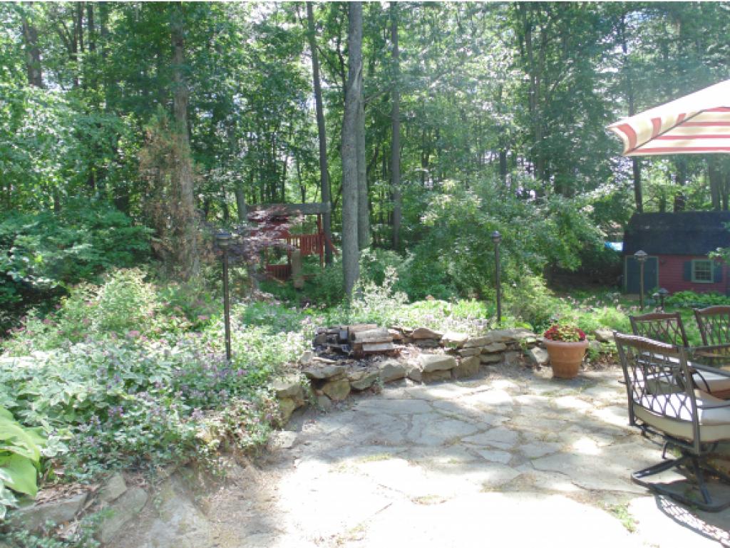 221 Wash Pond Road Hampstead, NH 03841 - Photo 4 of 20