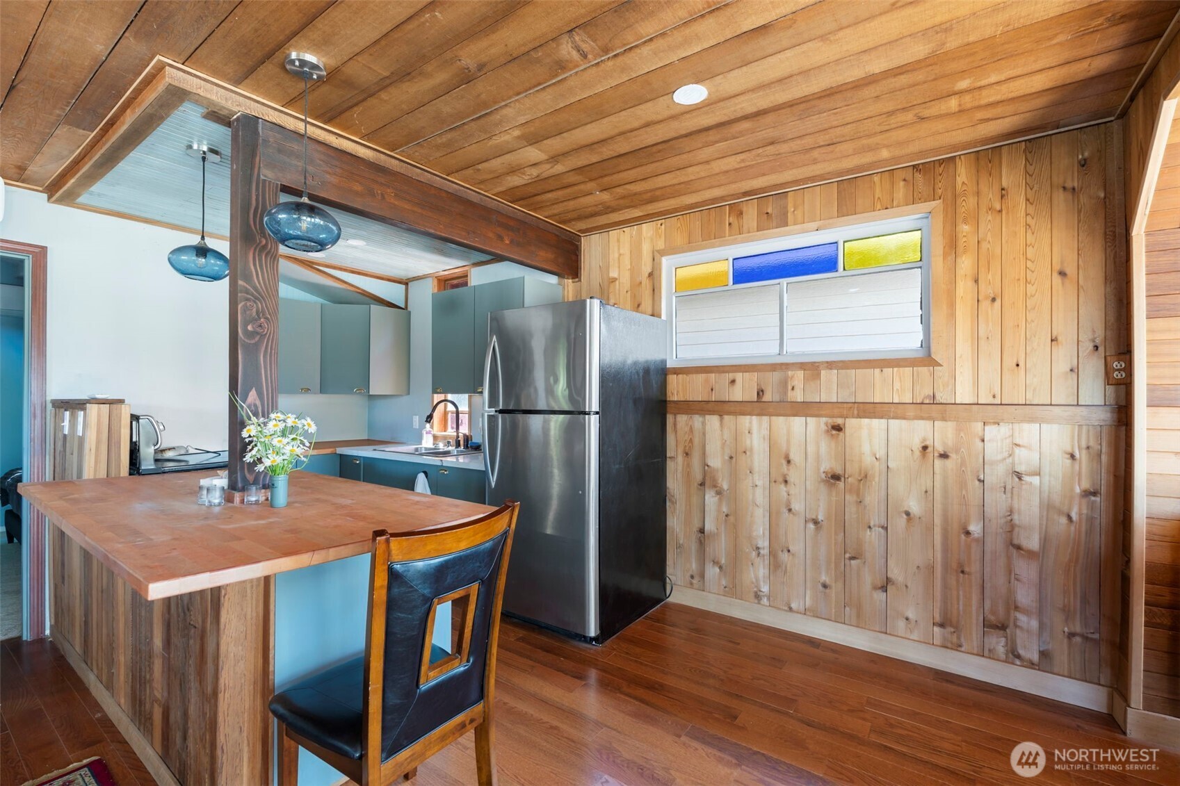 28243 Manzanita Beach Road Southwest Vashon, WA 98070 - Photo 16 of 35