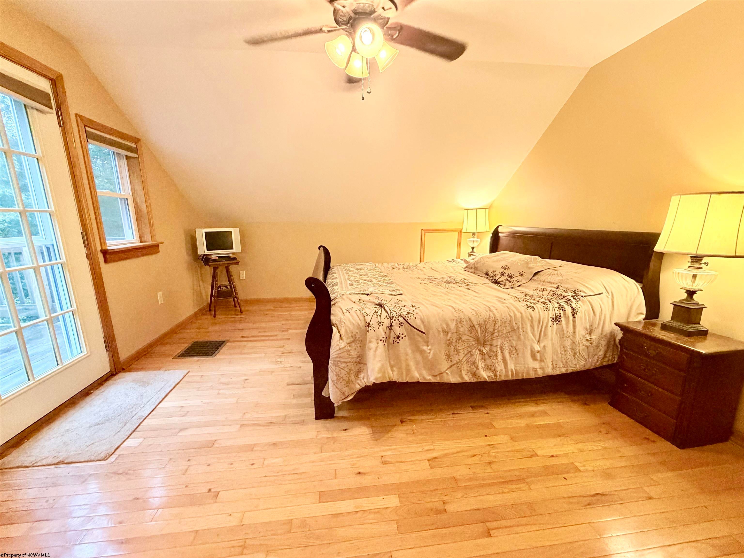 166 Tom Turner Road Independence, WV 26374 - Photo 17 of 45 Gallery Image 17