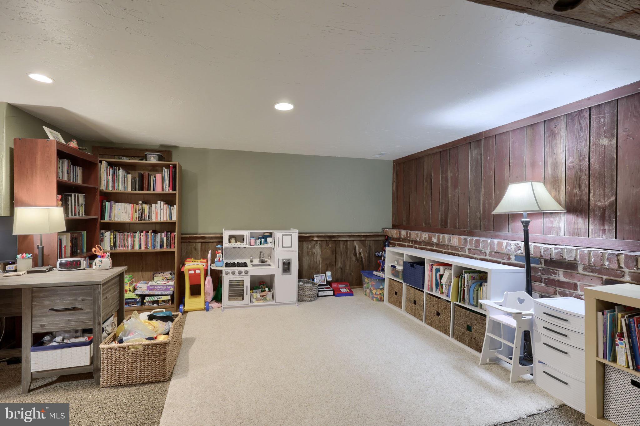 1226 West Lexington Road Manheim, PA 17545 - Photo 35 of 45 Gallery Image 35