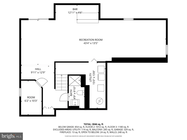 a picture of a wall with a white wall and a white wall