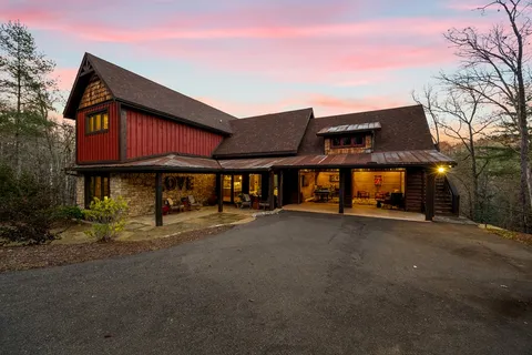 $2,895,000 | 450 Miracle Lane, Blue Ridge, GA 30513