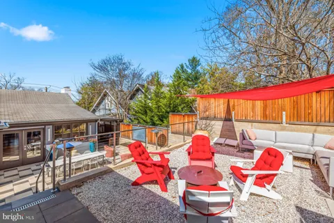 a view of outdoor space yard and patio