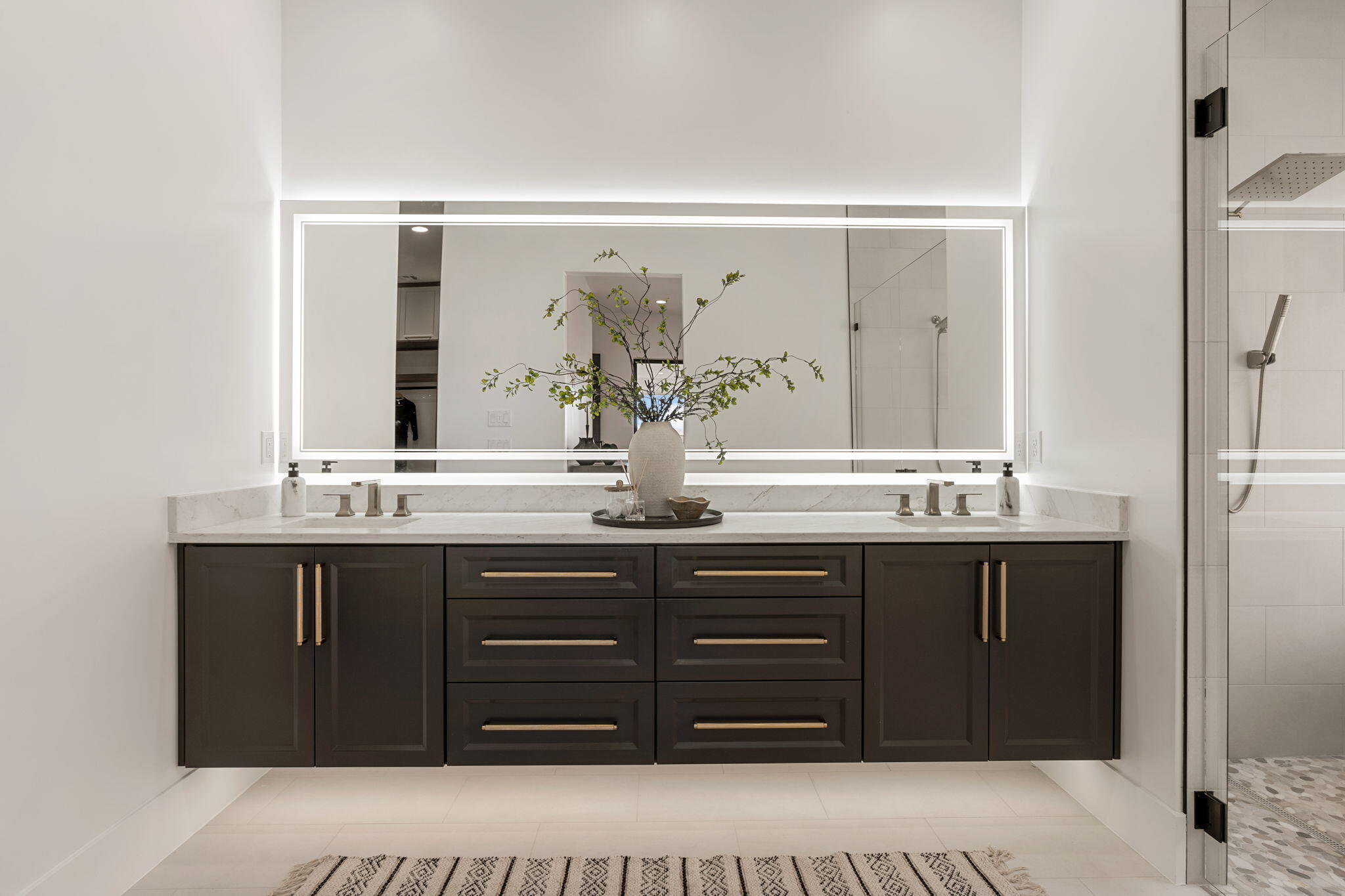 2885 East View Pointe Drive Washington, UT 84780 - Photo 38 of 99 Primary Bathroom Vanity & Mirror - Pic 1