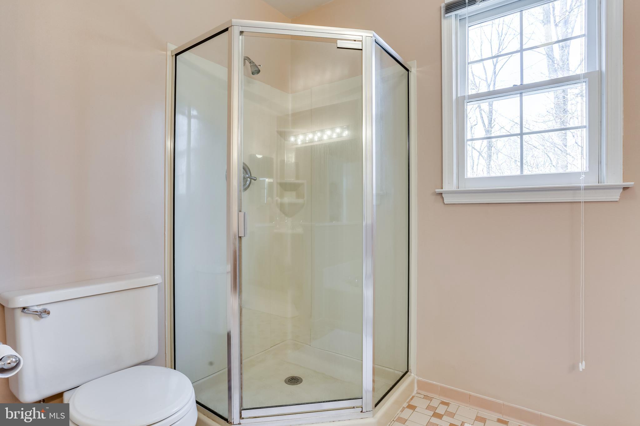 10555 Hunters Way Laurel, MD 20723 - Photo 20 of 31 Glass Enclosed Shower Stall with Ceramic