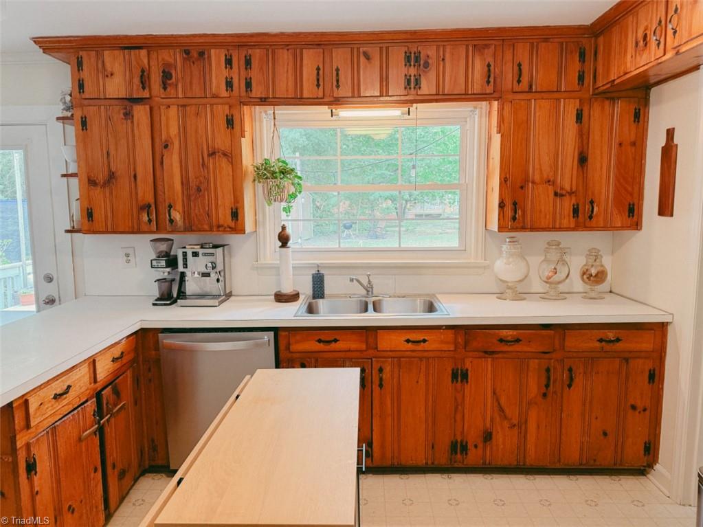 286 Eldorado Road Asheboro, NC 27205 - Photo 17 of 24
