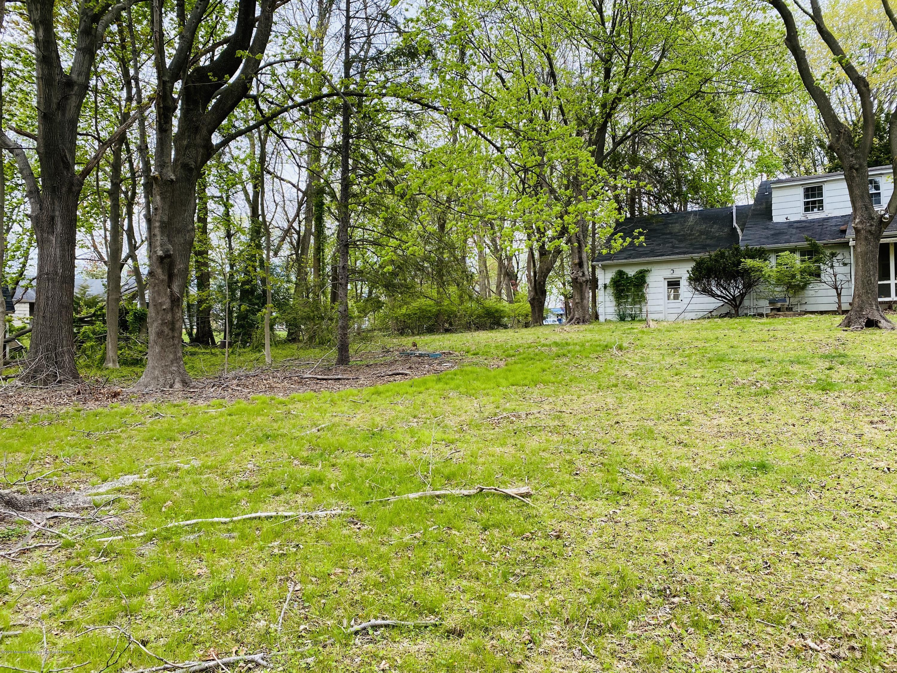 202 Sunnyside Road Lincroft, NJ 07738 - Photo 2 of 5 IMG_3348