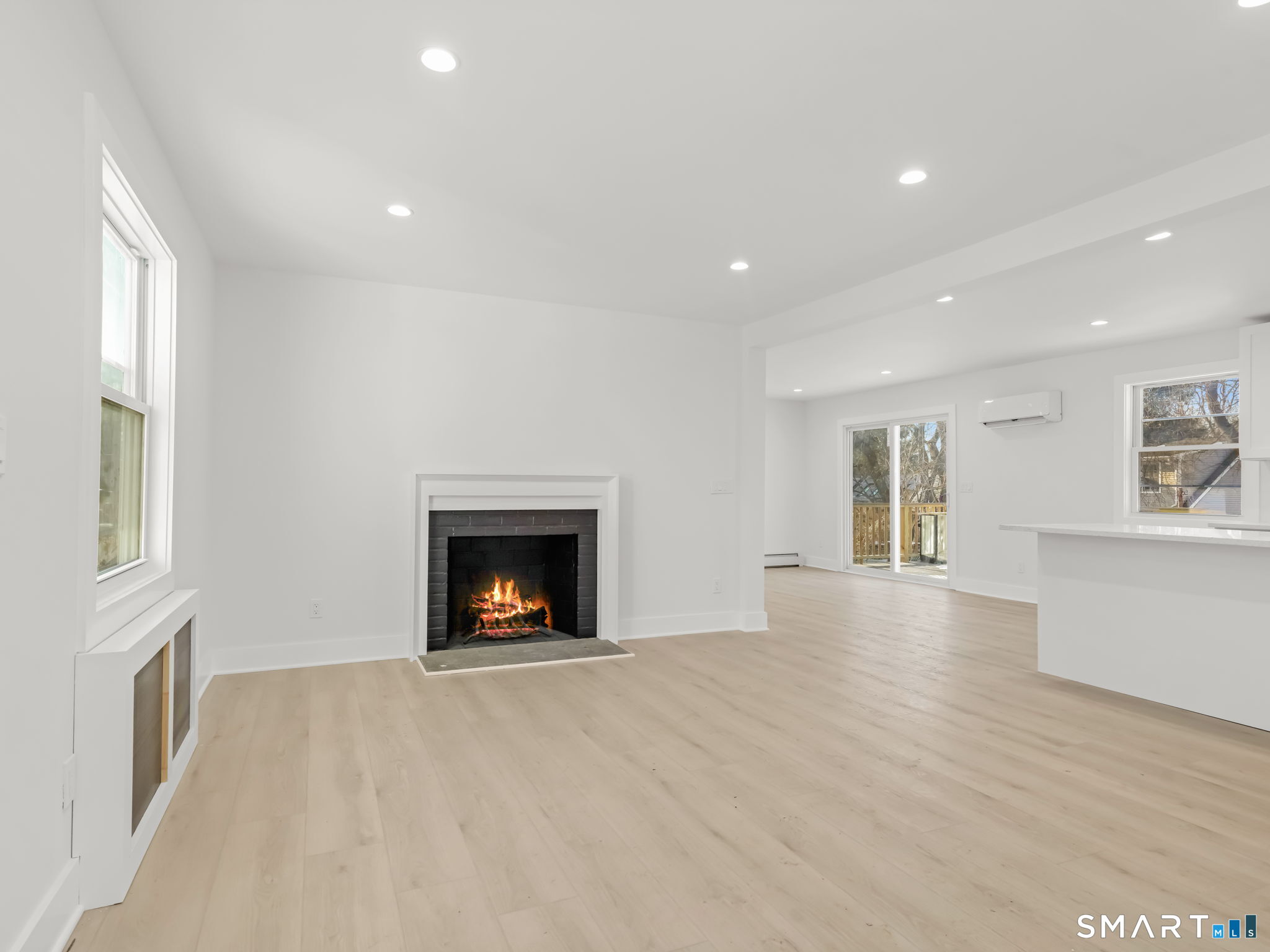39 Crane Road Stamford, CT 06902 - Photo 5 of 20 Gallery Image 5