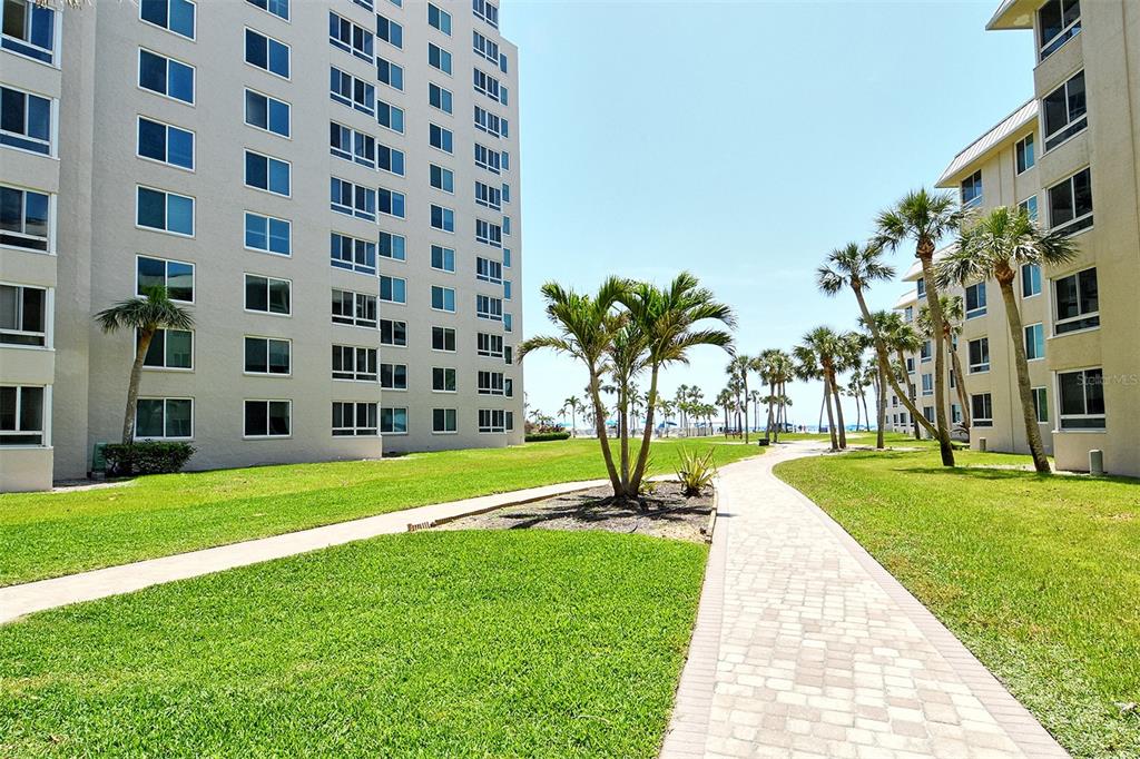 5920 Midnight Pass Road, Unit 1003 Sarasota, FL 34242 - Photo 31 of 89