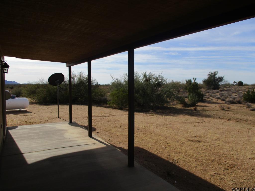 20374 South Roadrunner Road Yucca, AZ 86438 - Photo 12 of 38 Additional Photo