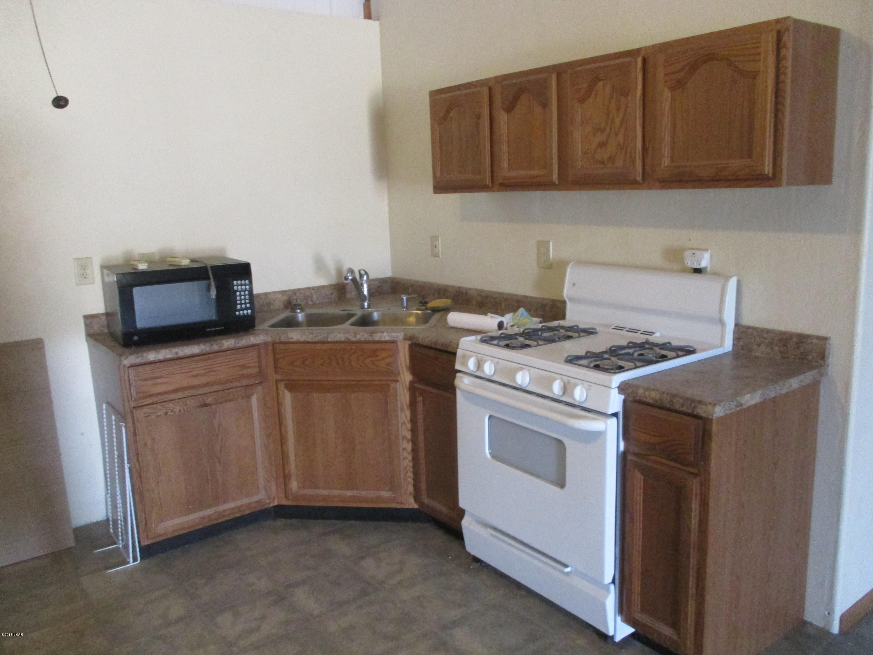 20374 South Roadrunner Road Yucca, AZ 86438 - Photo 19 of 38 IMG_1539