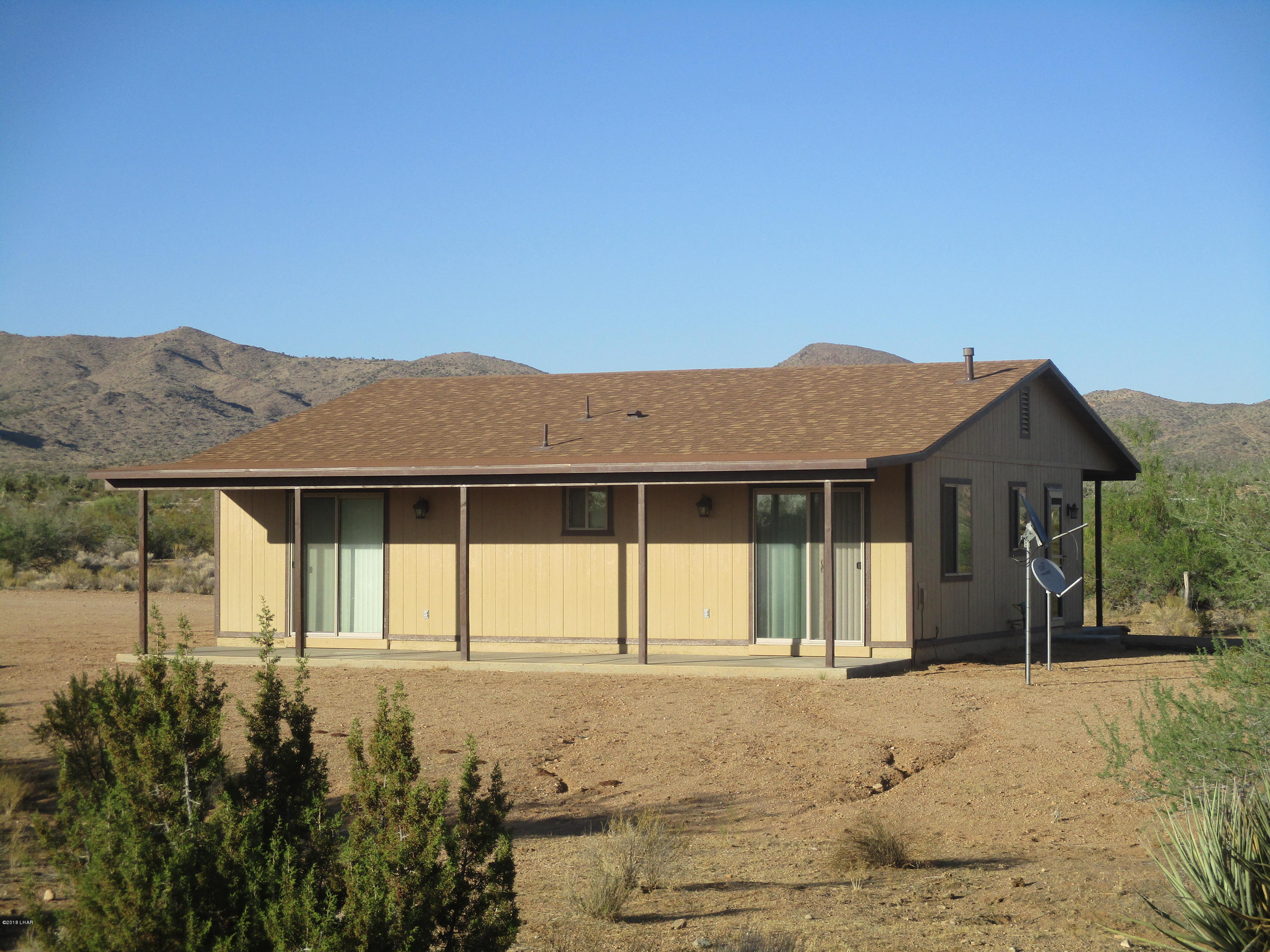 20374 South Roadrunner Road Yucca, AZ 86438 - Photo 36 of 38 IMG_1593