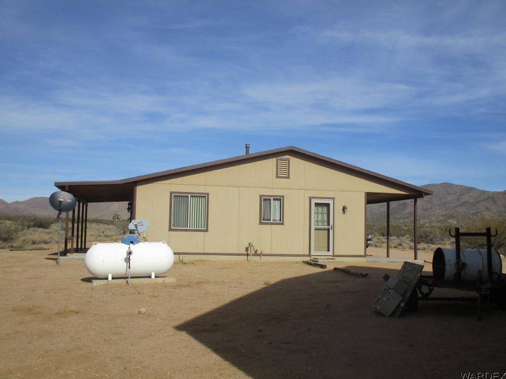 20374 South Roadrunner Road Yucca, AZ 86438 - Photo 4 of 38 Additional Photo