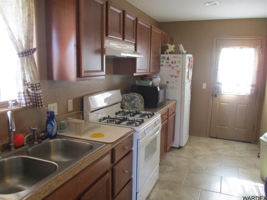 20374 South Roadrunner Road Yucca, AZ 86438 - Photo 6 of 38 Additional Photo
