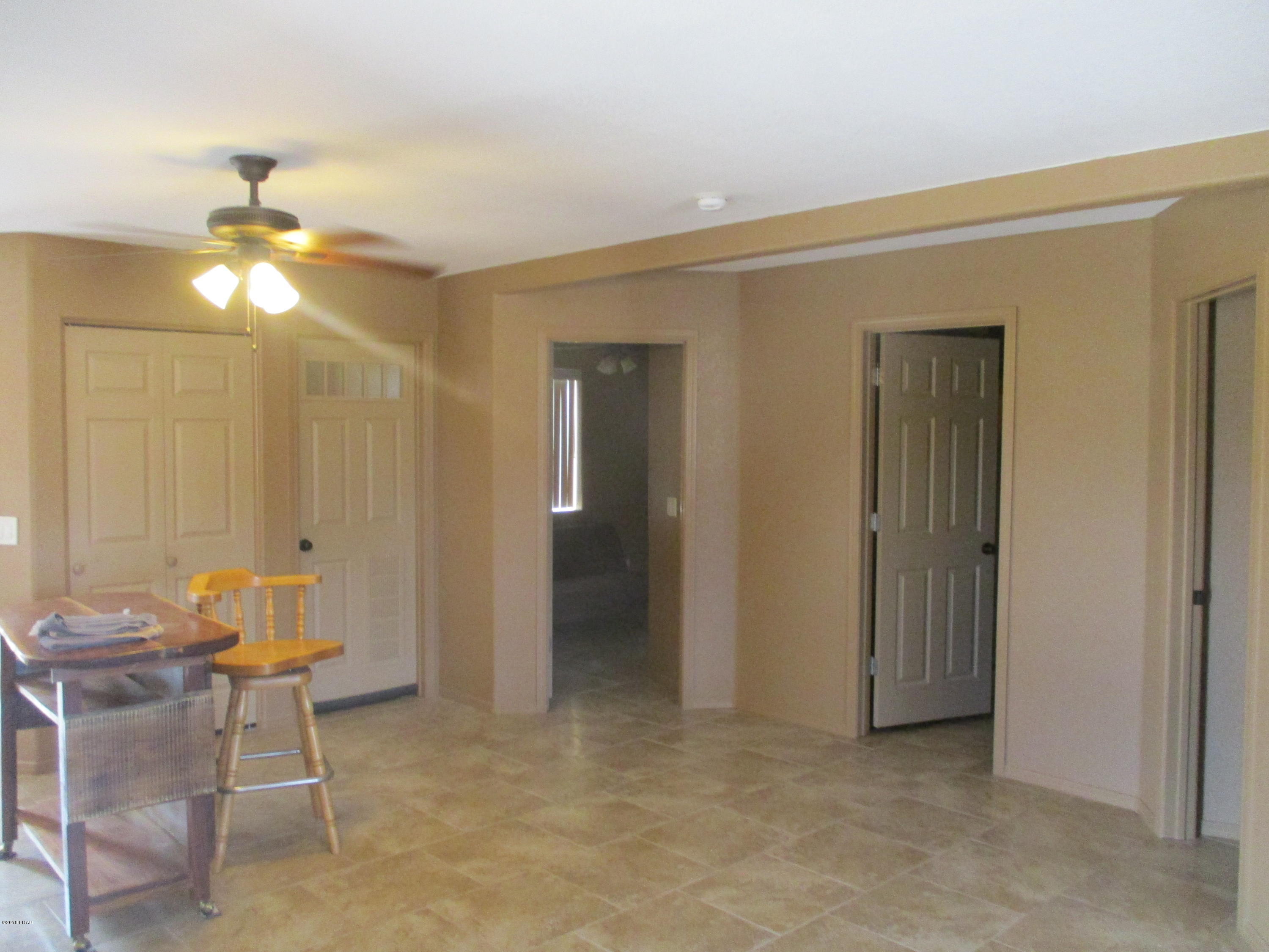 20374 South Roadrunner Road Yucca, AZ 86438 - Photo 7 of 38 IMG_1526
