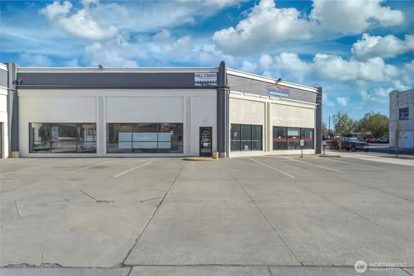 $3,200 | 2 East Poplar Street, Walla Walla, WA 99362