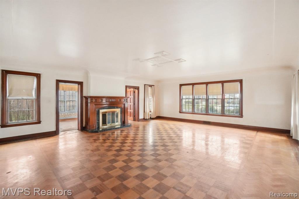 14574 Rutland Street Detroit, MI 48227 - Photo 9 of 60
