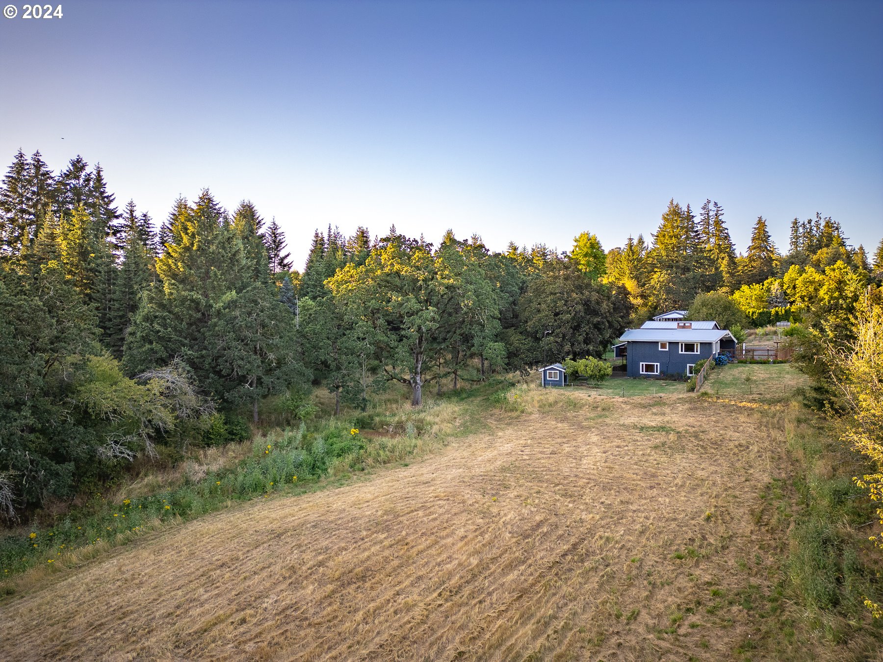24411 Southwest Stafford Road Tualatin, OR 97062 - Photo 42 of 48 Gallery Image 42