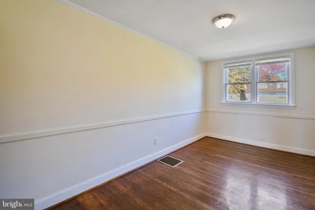 $1,800 | 617 Magnolia Avenue, Glenolden, PA 19036