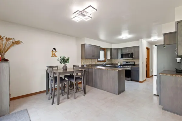 $369,900 | 841 Scarlet Oak Drive, Monroe, MI 48162